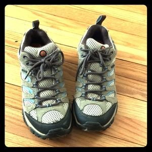 Merrell Waterproof Hiking Shoes Size 9